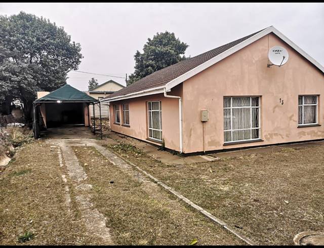 3 BEDROOM HOUSE TO LET IN RIDGE PARK